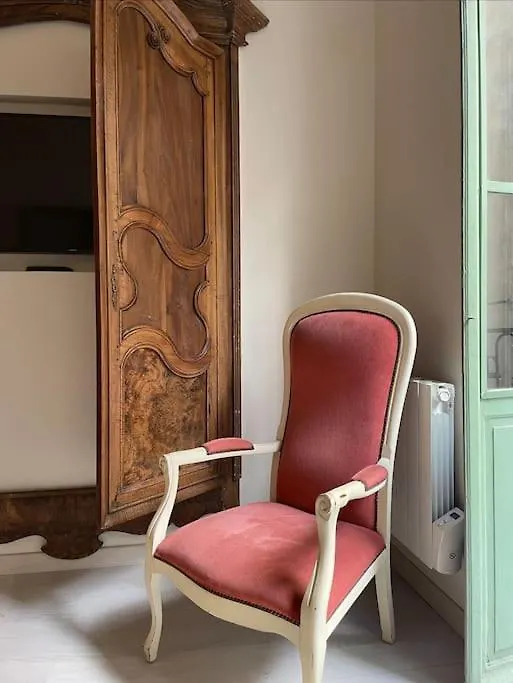 Luxury Apartment In The Heart Of Old Town Nice. Nizza
