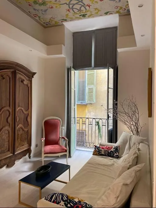 Luxury Apartment In The Heart Of Old Town Nice.