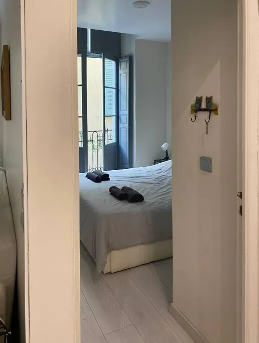 Luxury Apartment In The Heart Of Old Town Nice.  Νίκαια