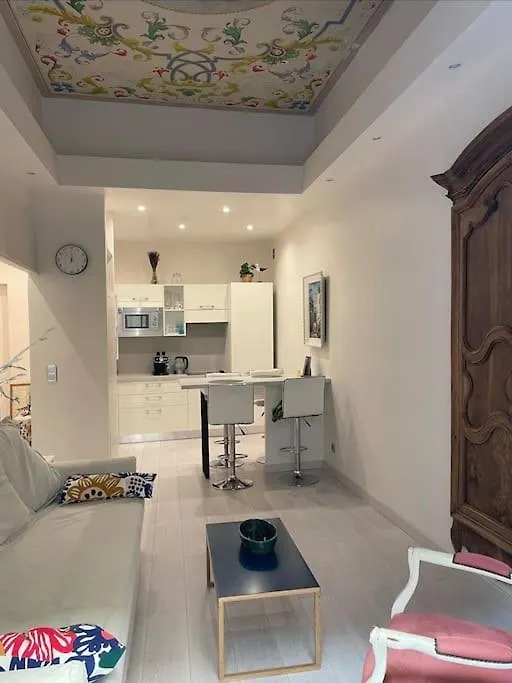 Luxury Apartment In The Heart Of Old Town Nice. Γαλλία
